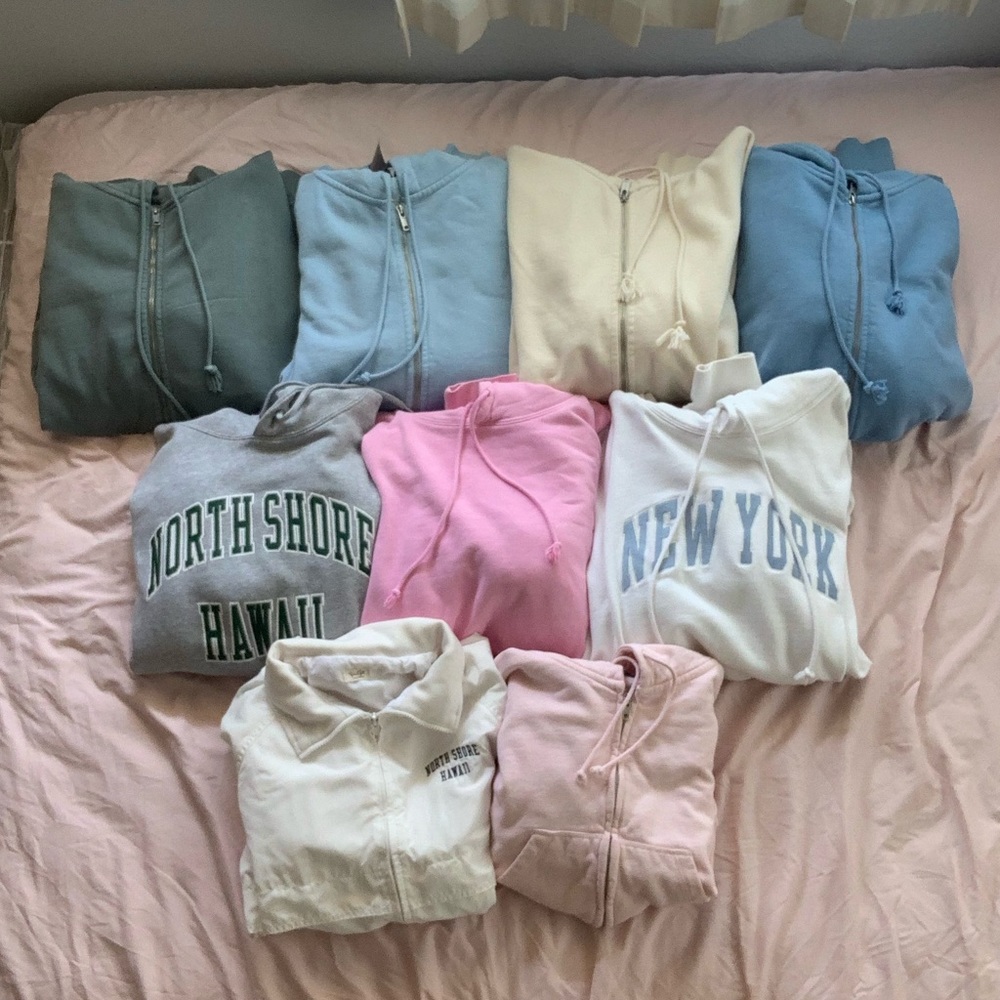 BRANDY MELVILLE COLLECTION